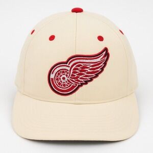 Vintage Zephyr Detroit Red Wings NHL Fitted Hat 7 1/8 Cream Red Logo 90s Y2K Cap